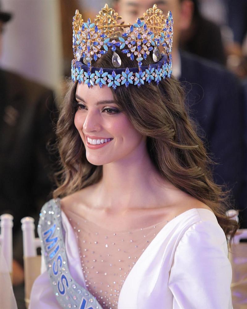 Đương kim Hoa hậu Thế giới xuất hiện tại Thái Lan, khán giả ngỡ ngàng: Trời ơi, đó là một thiên thần-6