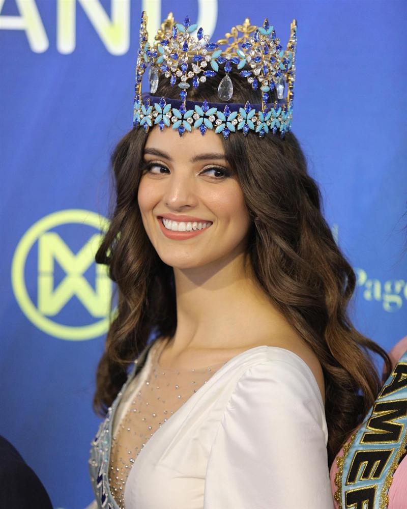 Đương kim Hoa hậu Thế giới xuất hiện tại Thái Lan, khán giả ngỡ ngàng: Trời ơi, đó là một thiên thần-2