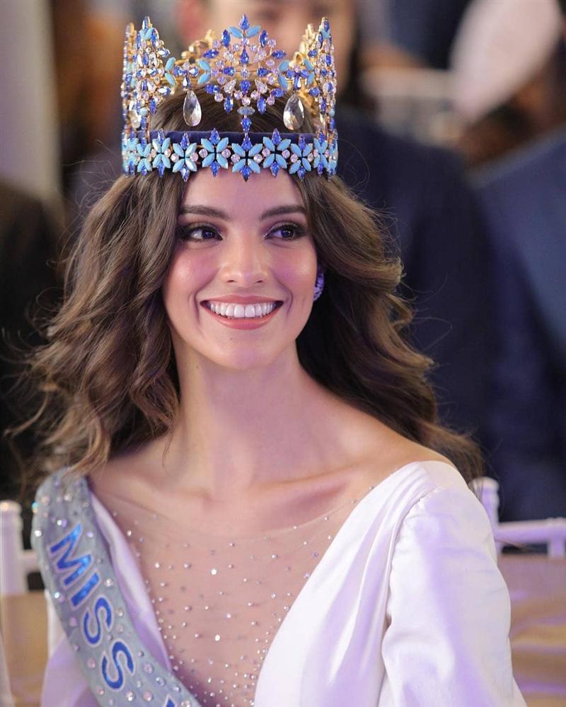 Đương kim Hoa hậu Thế giới xuất hiện tại Thái Lan, khán giả ngỡ ngàng: Trời ơi, đó là một thiên thần-8