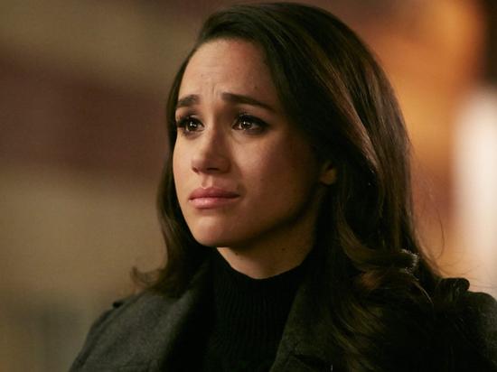 Bi kịch của Công nương Meghan Markle: Gia đình liên tục nói xấu