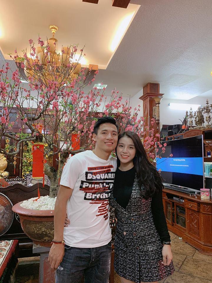 Hết lộ nhan sắc khác lạ, loạt ảnh bạn gái Tư Dũng đi bar bị khui lại làm Khánh Linh mất ngay hình tượng ngoan hiền-1