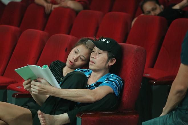 Ốm phờ phạc sau mùa Tết vắt sức chạy show, Hoài Linh vẫn khiến fan bật cười với bài thơ dí dỏm-5