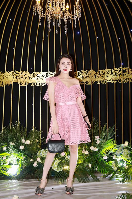 Anh Tài ngọt ngào hát tặng Ngọc Ánh Gạo nếp gạo tẻ trong tiệc cưới-11