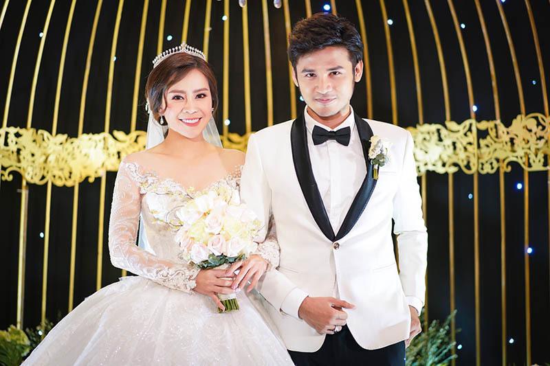 Anh Tài ngọt ngào hát tặng Ngọc Ánh Gạo nếp gạo tẻ trong tiệc cưới-2