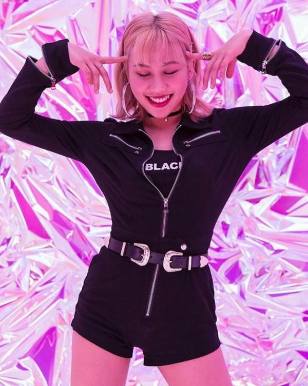 Nhóm nhạc KPop có thành viên người Việt sắp debut: Nghệ danh cô nàng gây chú ý-6