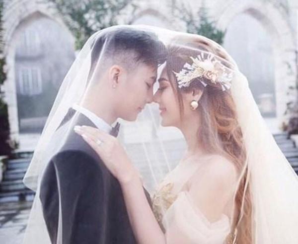 Lâm Khánh Chi bạo chi hàng hiệu đắt tiền cho con trai mới sinh-2