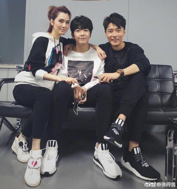 Nghệ sĩ con ông cháu cha ra mắt dễ dàng, nổi tiếng nhanh tại Cbiz-7