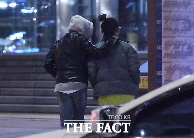 Lộ loạt ảnh hẹn hò cực ngọt của cặp chị em trong bộ phim đình đám SKY Castle-8