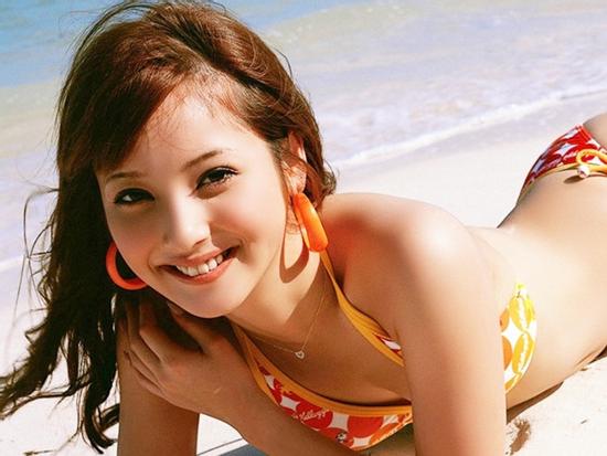 Showbiz Nhật Bản: Tội ác tình dục và những bản hợp đồng nô lệ đáng sợ