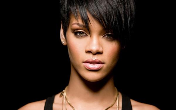 7 bản hit đình đám làm nên tên tuổi của ca sĩ Rihanna-1