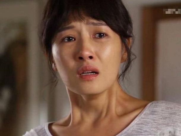 Vừa tiễn bạn trai đi nước ngoài, tôi đã âm thầm làm chuyện tày trời vì ham muốn-2