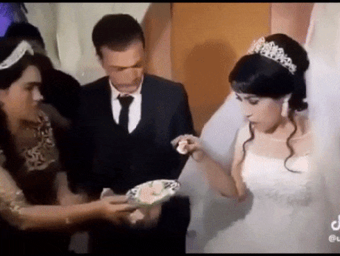 KHÔNG THỂ TIN NỔI: Chỉ vì trêu đùa, cô dâu bị chú rể cho 'ăn vả' ngay trong ngày cưới