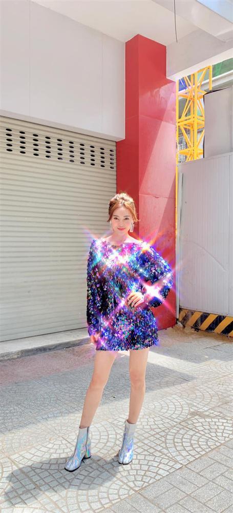 Bích Phương vô đối rồi: Ninh Dương Lan Ngọc, Hoàng Yến Chibi bắt chước lên đồ gần như y hệt mà vẫn thua đau đớn!-6