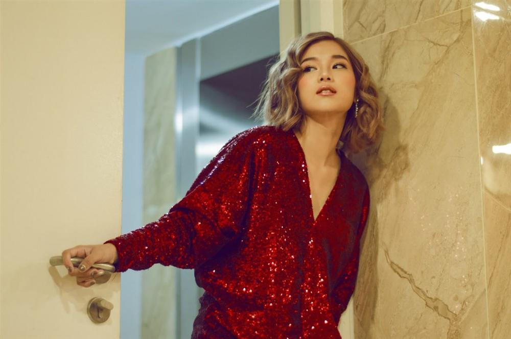 Bích Phương vô đối rồi: Ninh Dương Lan Ngọc, Hoàng Yến Chibi bắt chước lên đồ gần như y hệt mà vẫn thua đau đớn!-11