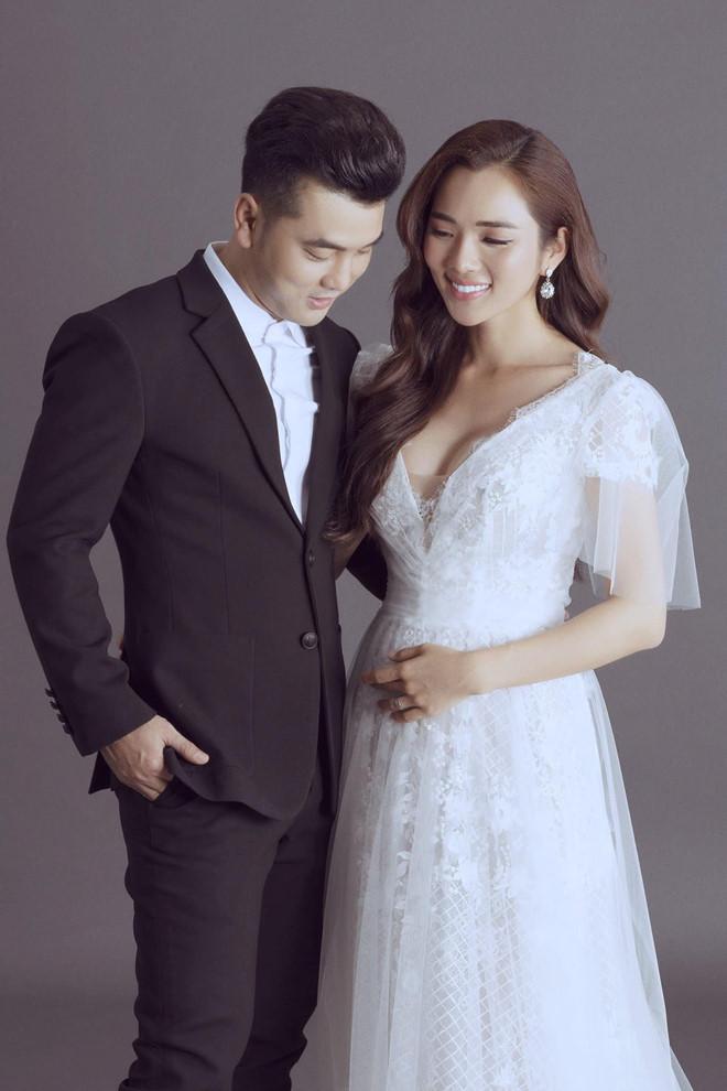 Sau 17 năm tan rã, cuộc sống của những mỹ nam nhóm nhạc 1088 đình đám một thời giờ ra sao?-2