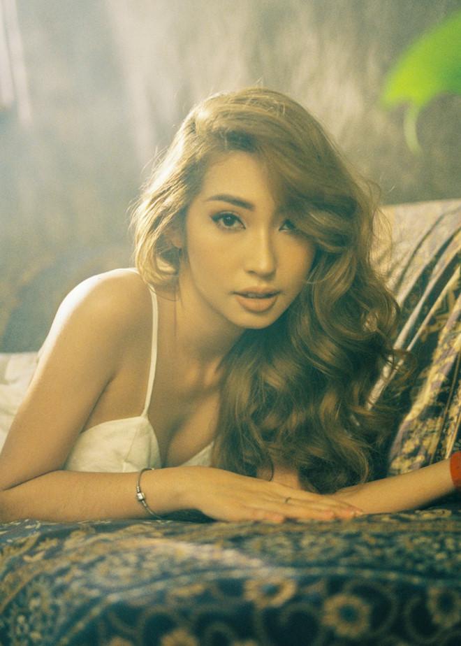 Khổng Tú Quỳnh ngày càng mặc gợi cảm sau khi chia tay Ngô Kiến Huy-8