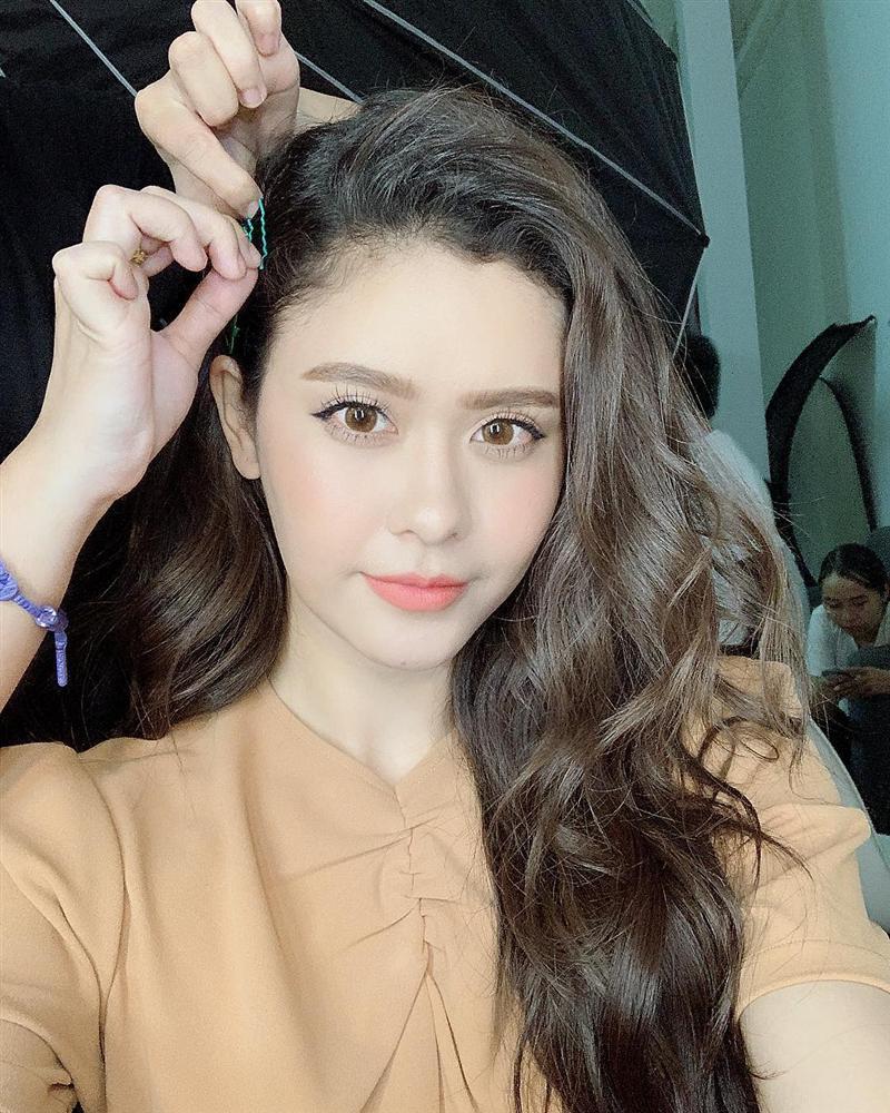 Trấn Thành bị nhắc nhở vì mải mê sánh đôi bên Lan Ngọc mà quên Hari Won-12