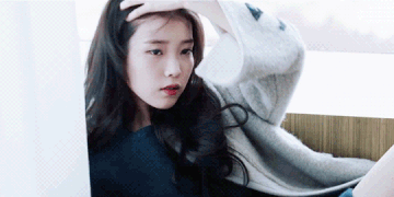 IU gây trầm trồ khi hào phóng dành hơn 350 triệu tặng quà tốt nghiệp cho một fan đặc biệt-3