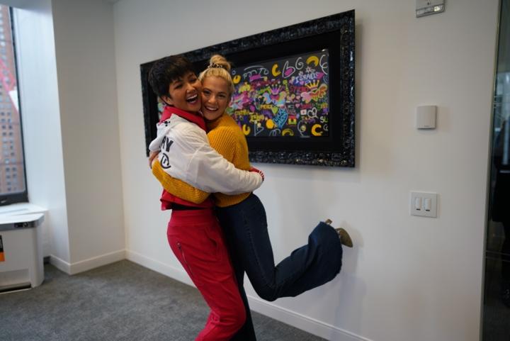 Loạt mỹ nhân Việt phản ứng người khôn, kẻ dại khi bất ngờ vướng scandal với các hoa hậu quốc tế-4