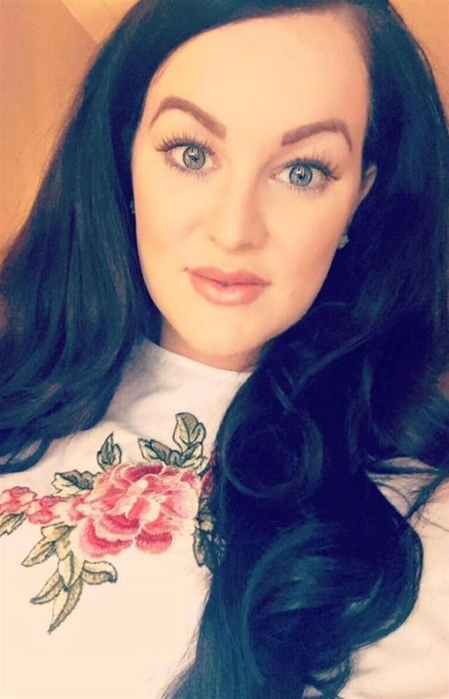 HÚ HỒN mua đầm dự tiệc online nhưng lại nhận được chiếc váy phô trương toàn bộ vùng kín-4