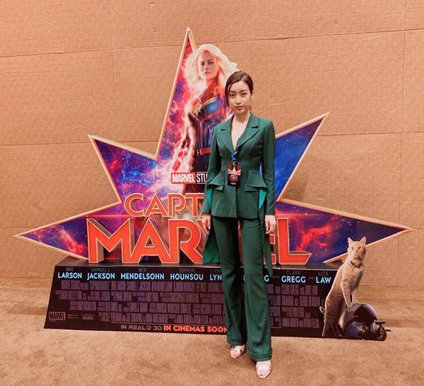 Mặc đầm xanh cổ vịt khó nhằn: Chi Pu, Hari nên học hỏi Hương Giang, Kỳ Duyên để không trở nên thảm họa-1