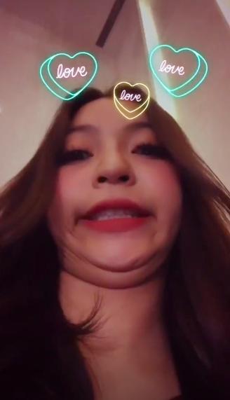 Cuối tuần đang bình yên, người yêu cầu thủ Quang Hải bất ngờ gây xôn xao khi khoe ảnh đi thử váy cưới-2