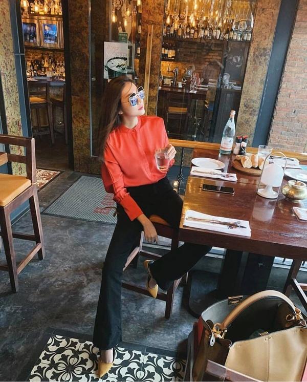 Mẹo chọn dáng quần tôn chân thon như sao Việt-2