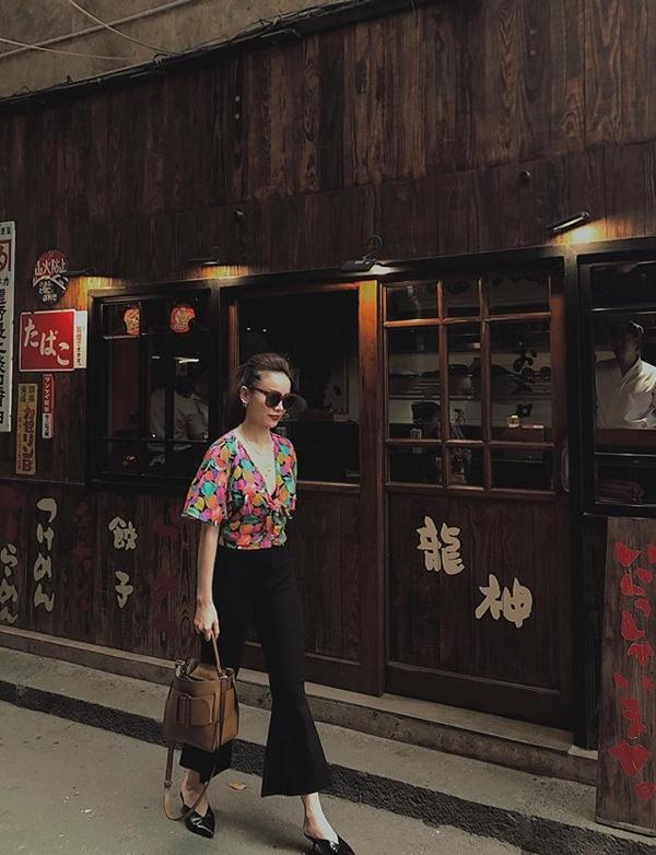 Mẹo chọn dáng quần tôn chân thon như sao Việt-6