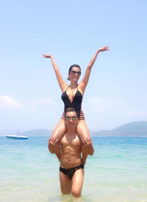 MC hải ngoại Kỳ Duyên nói chuyện đại gia đòi quà, khoe khéo nhẫn 41 tỷ-1