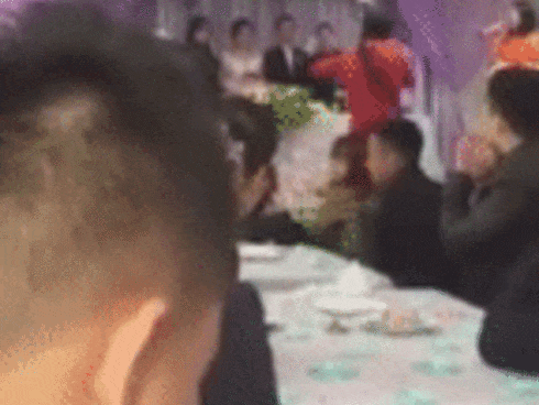 Cô gái trúng xổ số tặng tiền tỷ cho bất kỳ người đàn ông nào muốn hẹn hò với mình-5