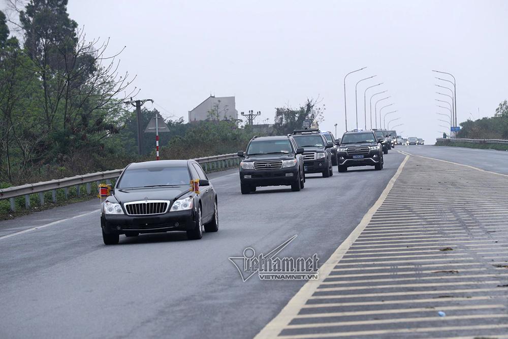 Đoàn xe của ông Kim Jong-un tới Hà Nội-2