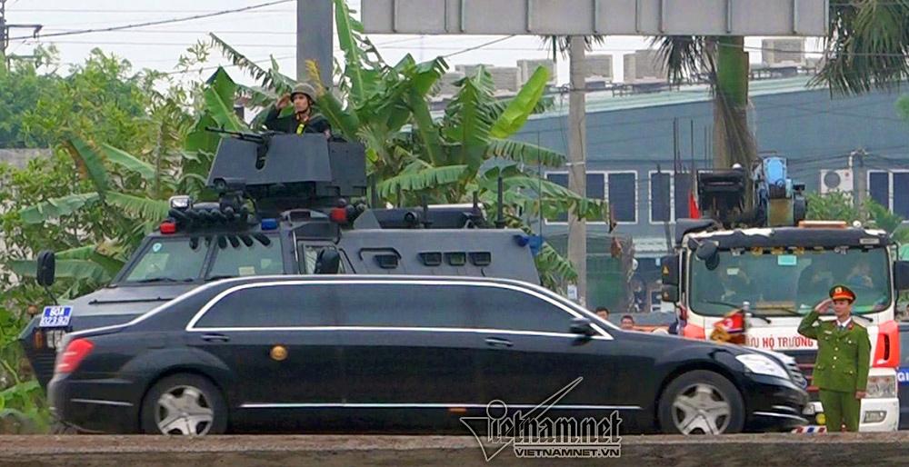 Đoàn xe của ông Kim Jong-un tới Hà Nội-3