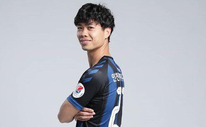 Chiều lòng fans Hàn, Công Phượng siêu kute khi tái hiện cách ăn mừng mỗi khi ghi bàn thắng-1