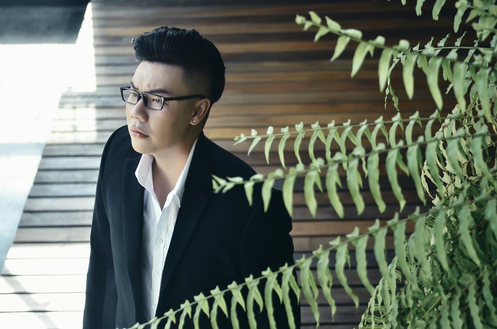 Giữa ồn ào ly hôn nghìn tỷ của vợ chồng vua cà phê, Hamlet Trương gây sốt khi tung ca khúc Ly Hôn-2