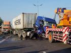 Long An: Đang cứu hộ trên cao tốc, tài xế xe container bị tông chết