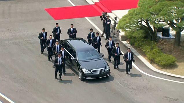 Tiết lộ những thông tin tối mật về 12 cận vệ được coi là lá chắn sống của Chủ tịch Kim Jong Un-5