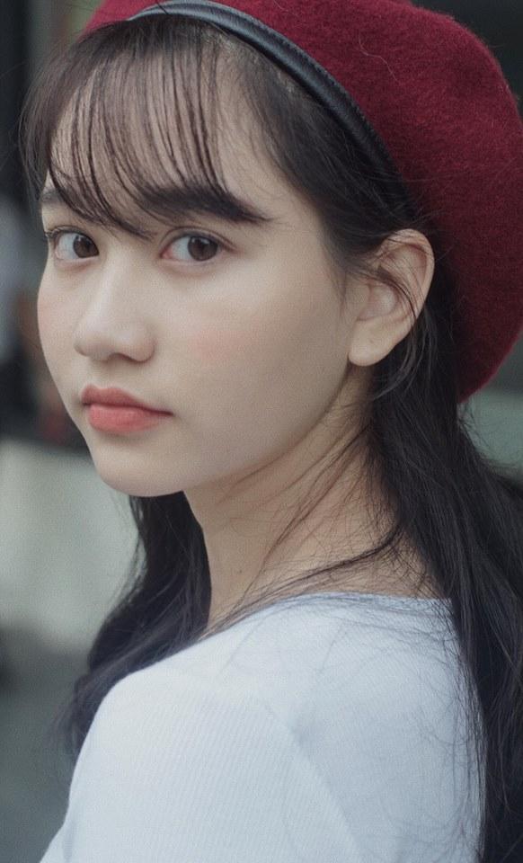 Mỹ nhân sinh năm 1998 đang gây náo loạn mạng xã hội vì đẹp hết phần thiên hạ là ai?-4