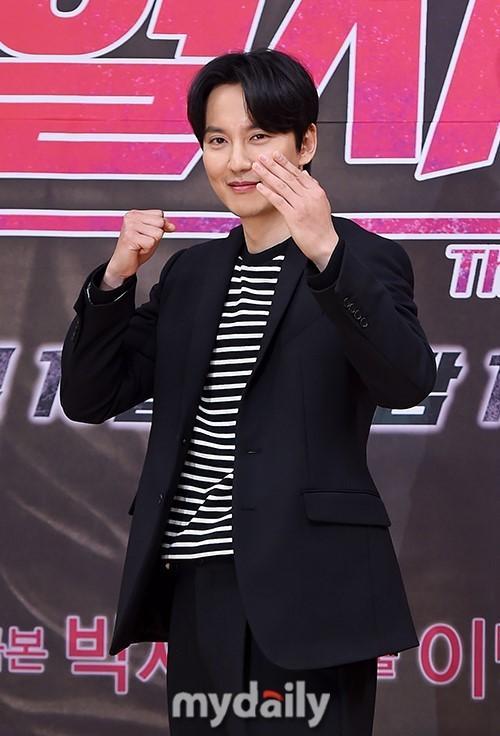 Rộ tin Big Bang Seungri cung cấp gái gọi cho khách thượng lưu, sự thật là thế nào?-5