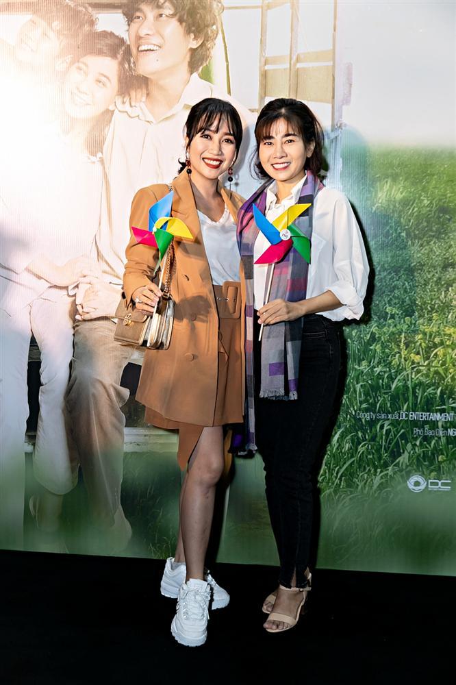 Sau chuỗi ngày chống chọi với bệnh ung thư, Mai Phương rạng rỡ đến chúc mừng phim mới của Cát Phượng và Kiều Minh Tuấn-2