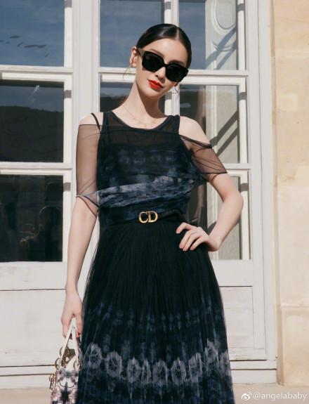 Mặc lùm xùm bị đàn em tát, Angela Baby chiêu đãi fans bằng bộ ảnh đẹp xuất sắc tại Paris-12