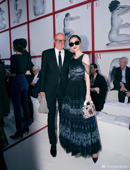 Mặc lùm xùm bị đàn em tát, Angela Baby chiêu đãi fans bằng bộ ảnh đẹp xuất sắc tại Paris-14