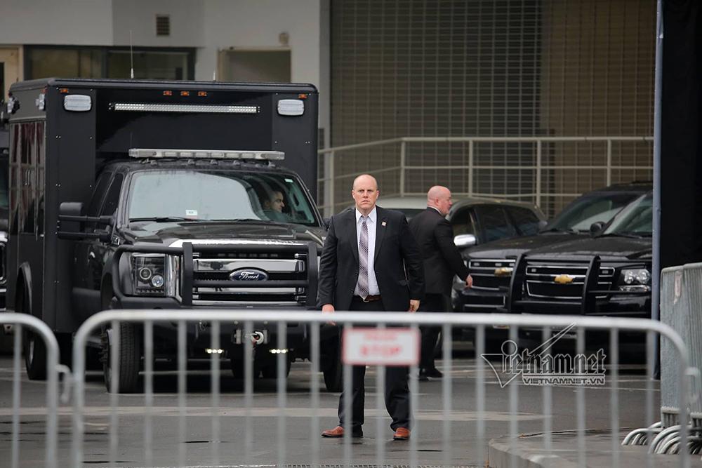 Lính bắn tỉa Mỹ kiểm soát điểm cao nơi ở của Tổng thống Trump-11