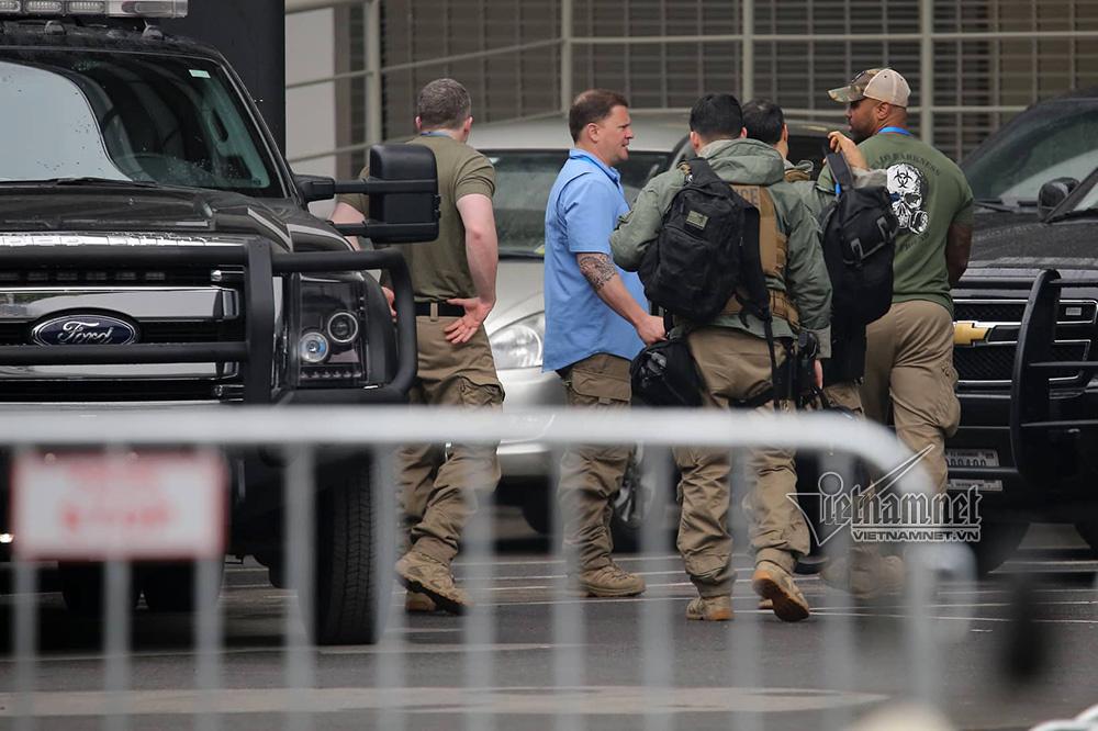 Lính bắn tỉa Mỹ kiểm soát điểm cao nơi ở của Tổng thống Trump-8