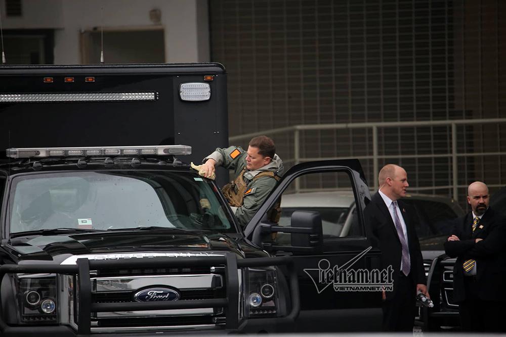 Lính bắn tỉa Mỹ kiểm soát điểm cao nơi ở của Tổng thống Trump-15