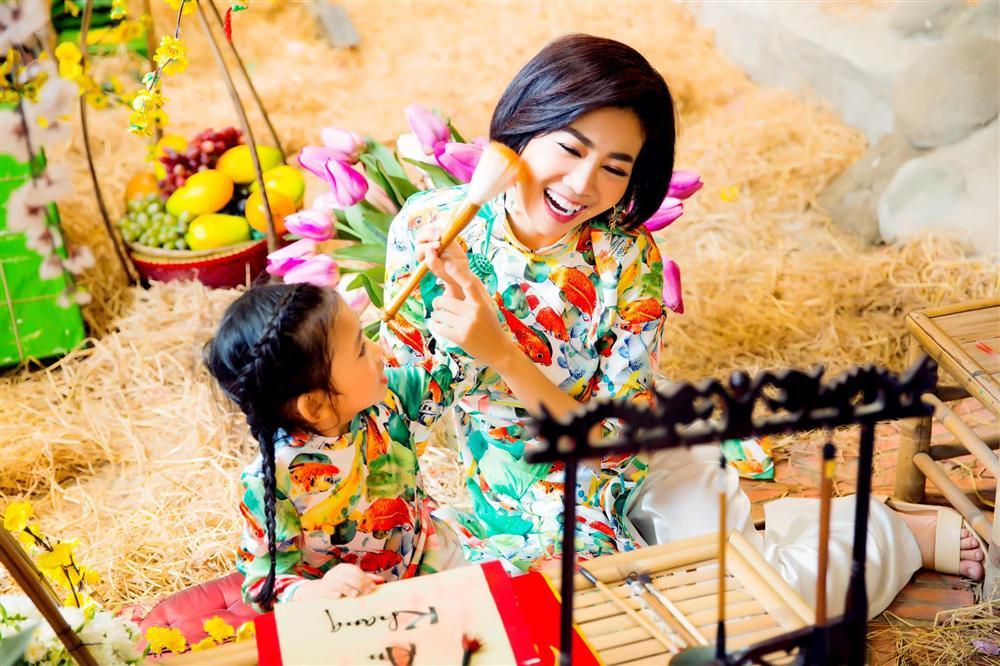 Không cần con gái thành công hay xinh đẹp, điều mà Mai Phương trông đợi ở bé Lavie lại bình dị vô cùng-2