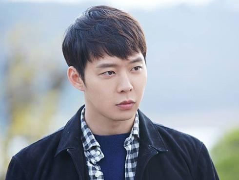 YooChun (JYJ) trở lại Kpop sau scandal cáo buộc hiếp dâm