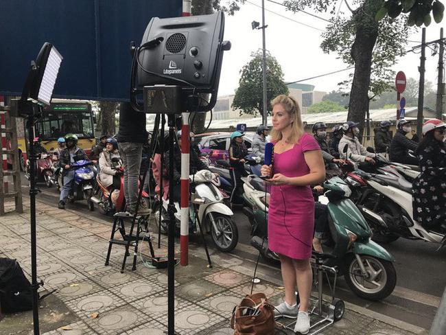 Sự thật ngã ngửa đằng sau những cảnh quay chất hơn nước cất của MC/BTV tại hội nghị thượng đỉnh Mỹ - Triều-1