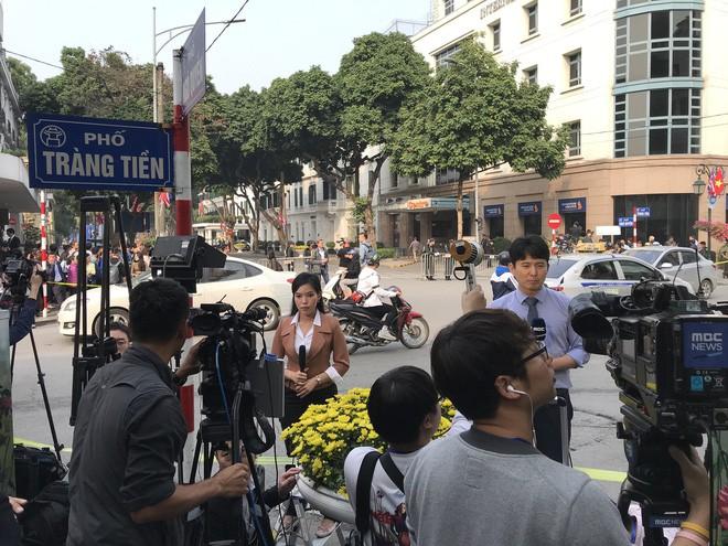 Sự thật ngã ngửa đằng sau những cảnh quay chất hơn nước cất của MC/BTV tại hội nghị thượng đỉnh Mỹ - Triều-4