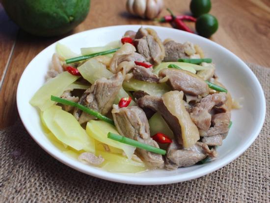 Bữa tối làm gà xào đu đủ vừa nhanh lại ngon ngất ngây