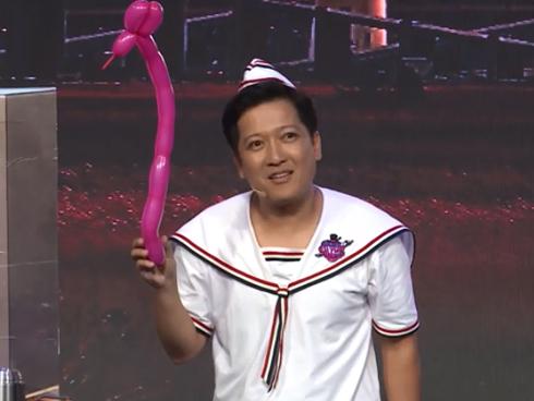 Trường Giang trổ tài làm ảo thuật, Hari Won phán xanh rờn không e ngại: 'Anh làm hỏng chương trình rồi'